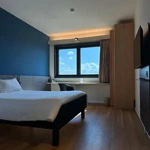 Ibis Fiera *** Rome